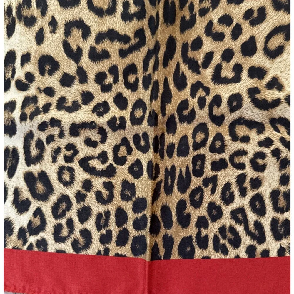 Nordstrom 100% Silk Leopard Animal Print Scarf Hand Rolled Hem Made Italy 26x26